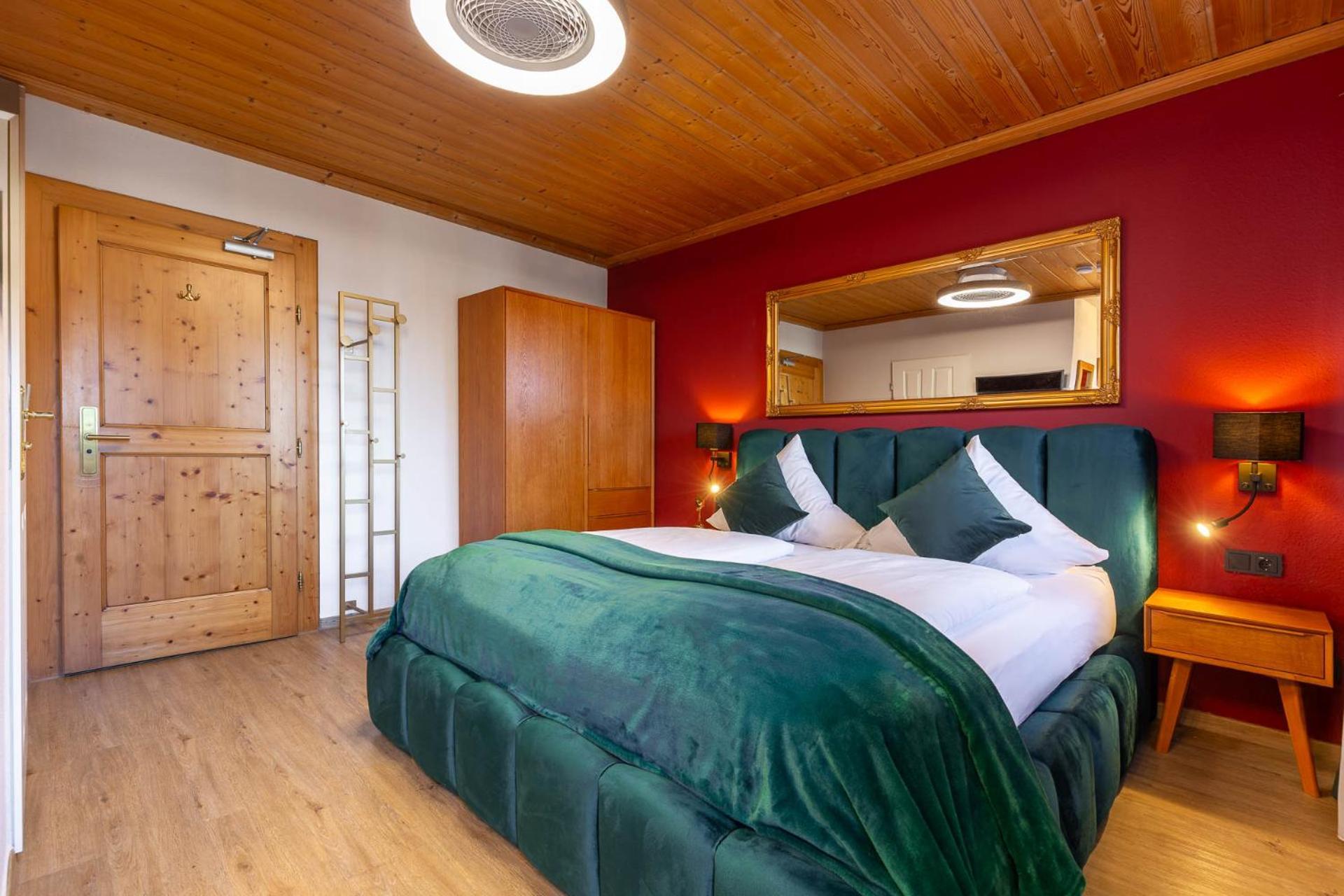 Hotel Schlossblick Chiemsee برين ام شيميسي المظهر الخارجي الصورة